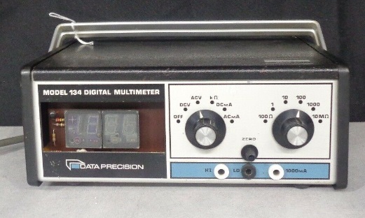 Data Precision Model 134 multimètre numérique 1