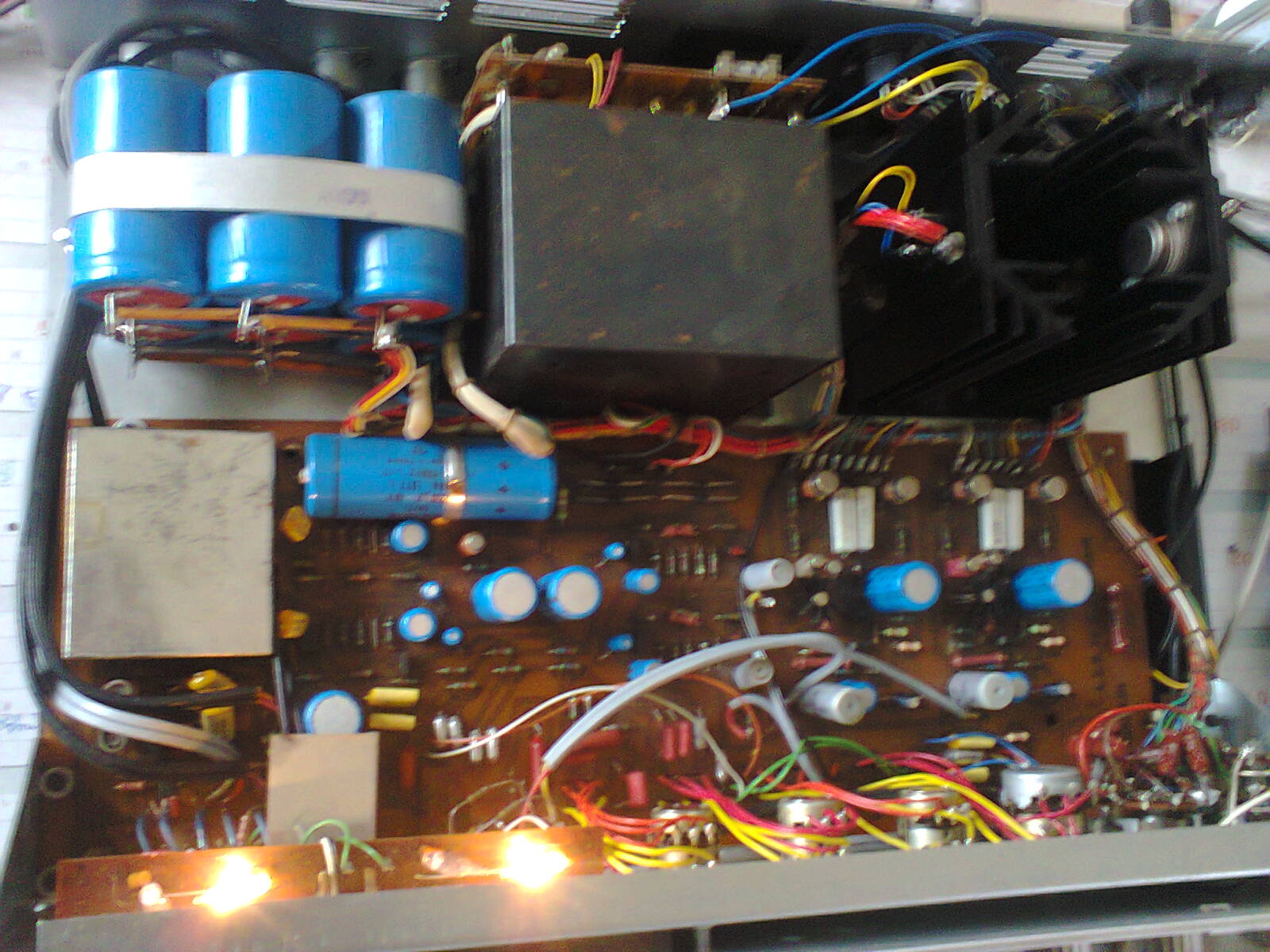 ampli pathe marconi 9605 dedans.jpg