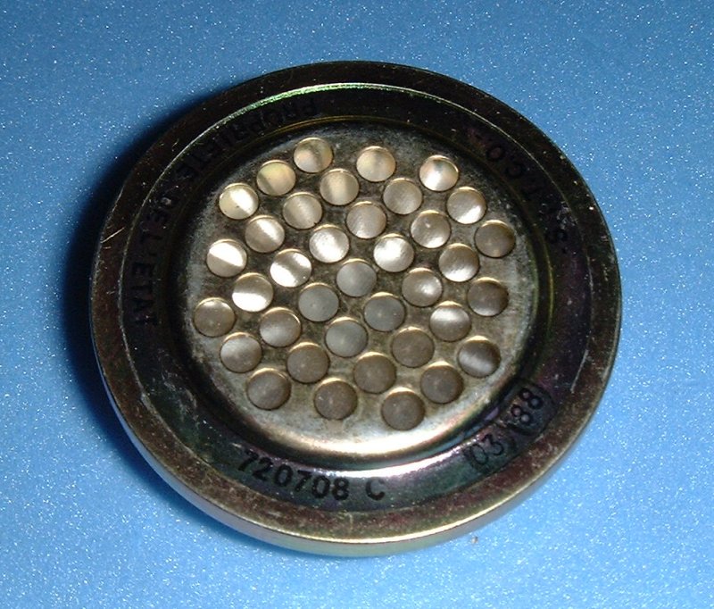 Capsule_S63-01.jpg