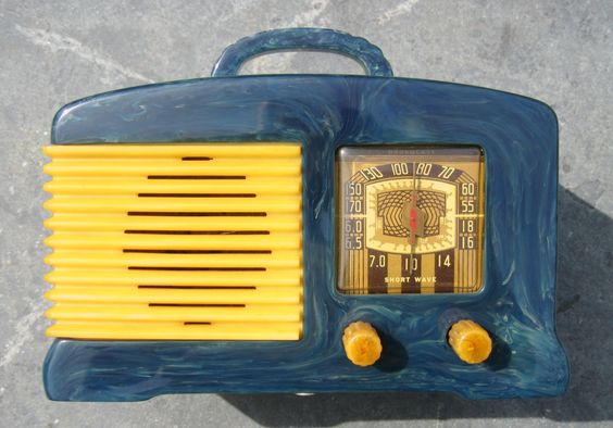 Radio (56)