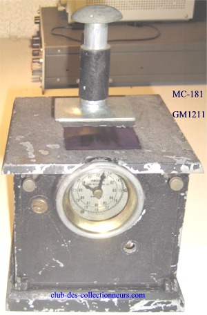 TIME-STAMP-MC-181-detail-pendule