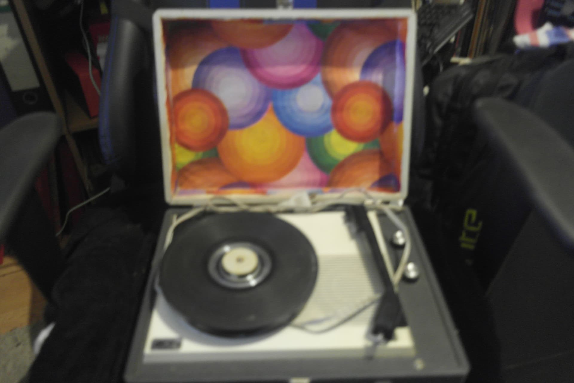 Tourne-disque DIHOR Ancien – Vintage, Fonctionnement Correct, Patine D'époque
