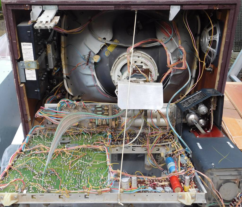 09.Philips-Goya-K6-12-1967-8352-chassis