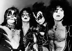 Kiss_original_lineup_(1976).jpg