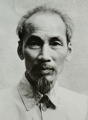 Ho_Chi_Minh_1946