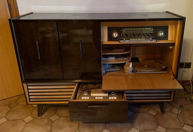 loewe _radio_tv_Radio_td_maneto